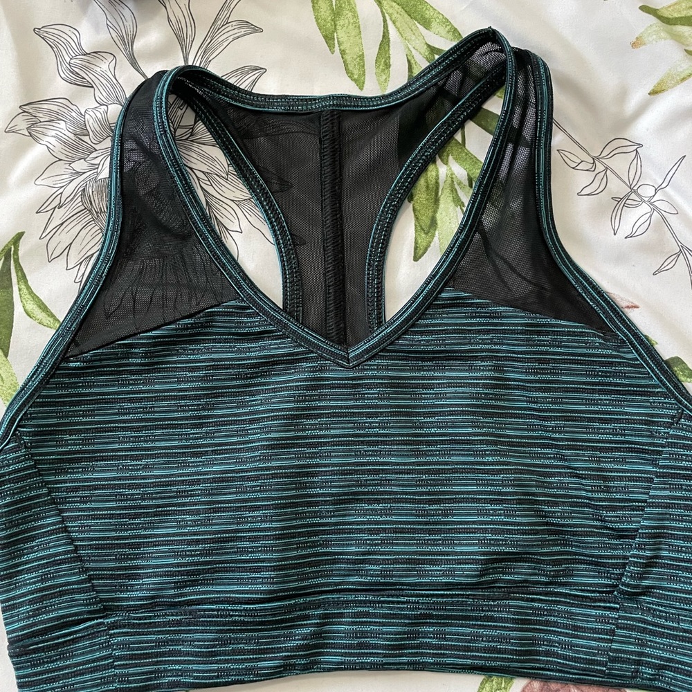 Sports bra